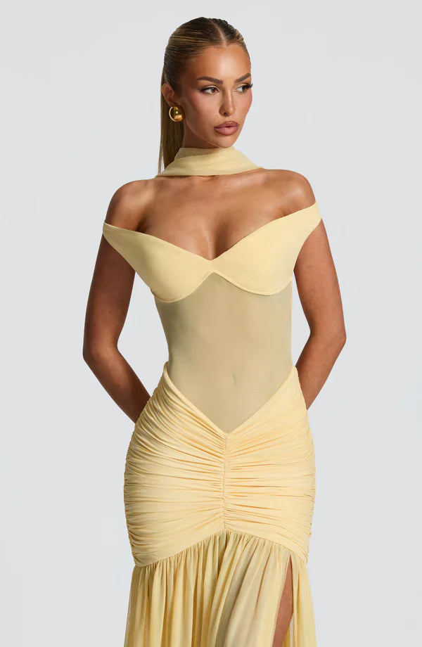 NOELI | ROBE NUDE A FENTE